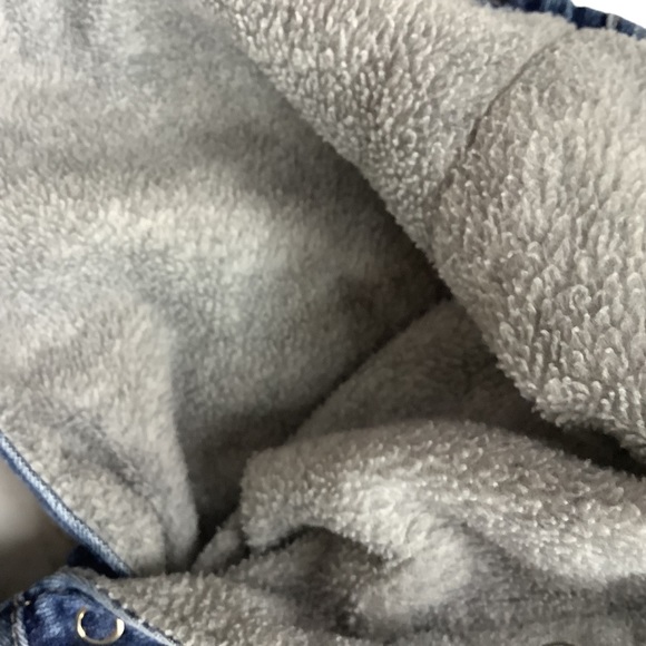 OshKosh B’gosh 2 piece winter long sleeve shirt and heavy overalls. Size… - Picture 3 of 8